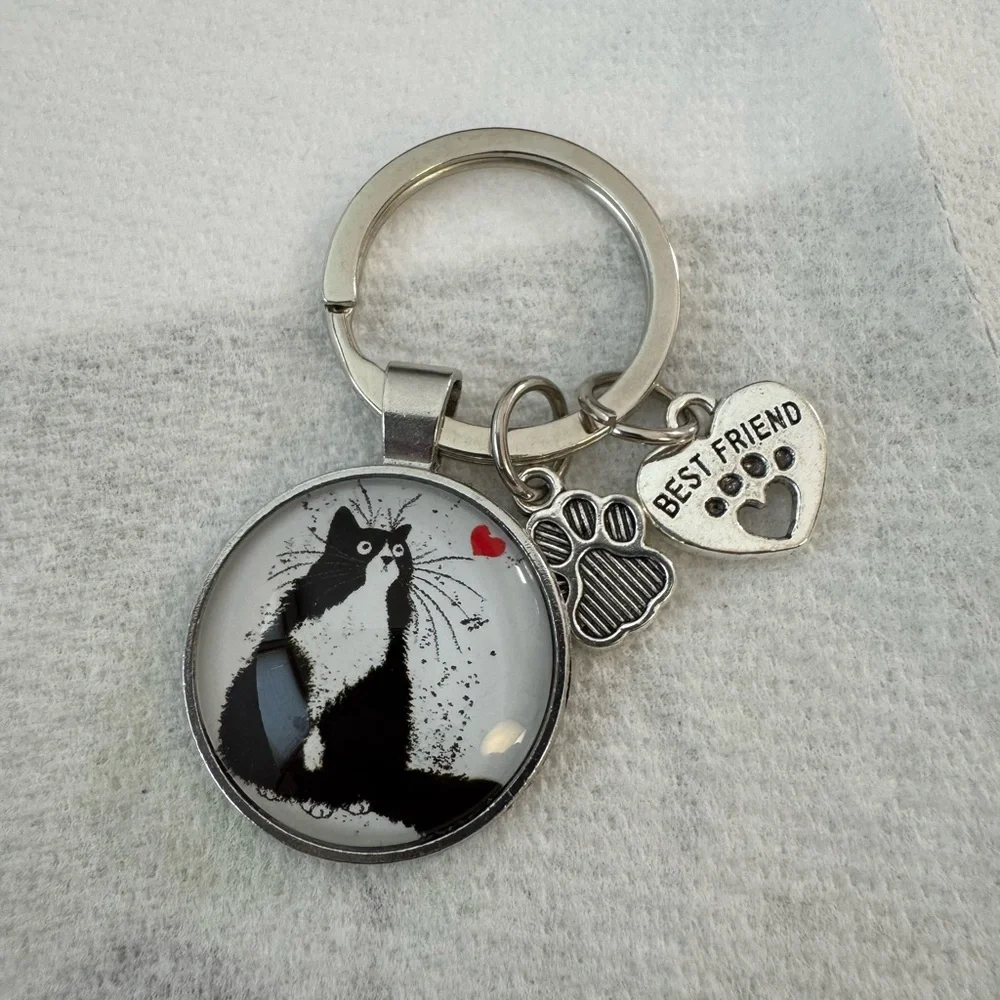 Source Unknown Black and Silver Cat Charm Accessory